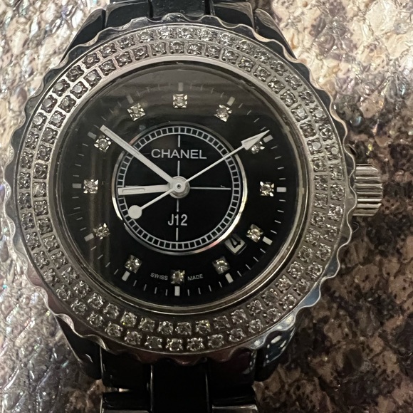 Swissmade Chanel J12 women’s watch - Picture 3 of 8